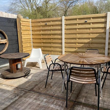 Entre Ville Et Campagne Appartement Cosy Avec Parking Et Terrasse Wood Coutiches Eksteriør bilde