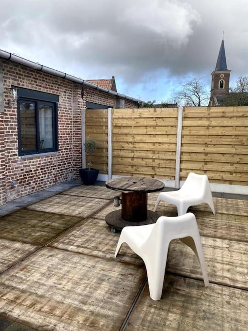 Entre Ville Et Campagne Appartement Cosy Avec Parking Et Terrasse Wood Coutiches Eksteriør bilde